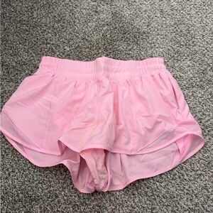 Lululemon Hotty Hot 2.5” short